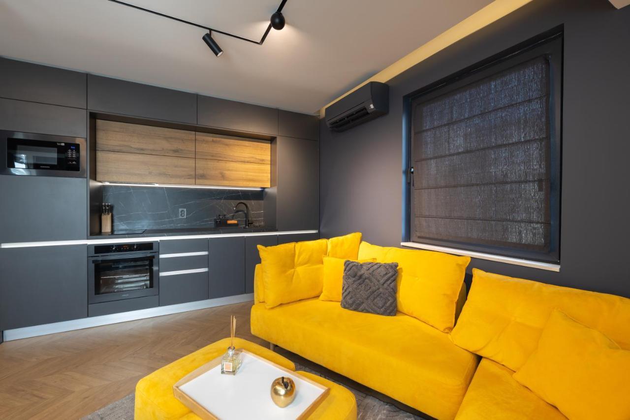Topaz Beachfront Apartment Варна Экстерьер фото