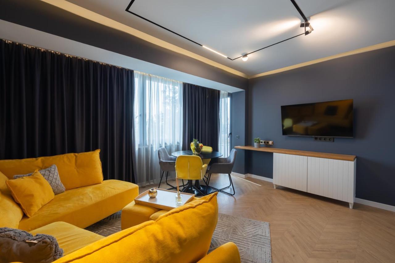 Topaz Beachfront Apartment Варна Экстерьер фото