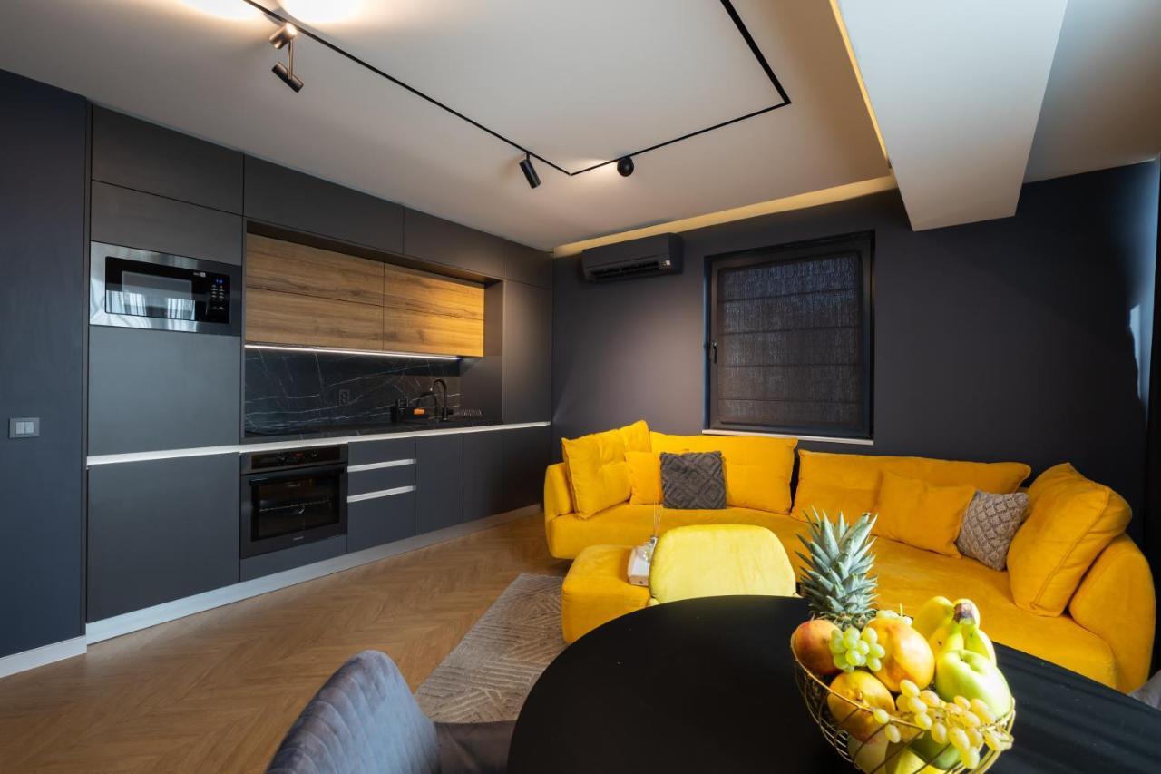 Topaz Beachfront Apartment Варна Экстерьер фото